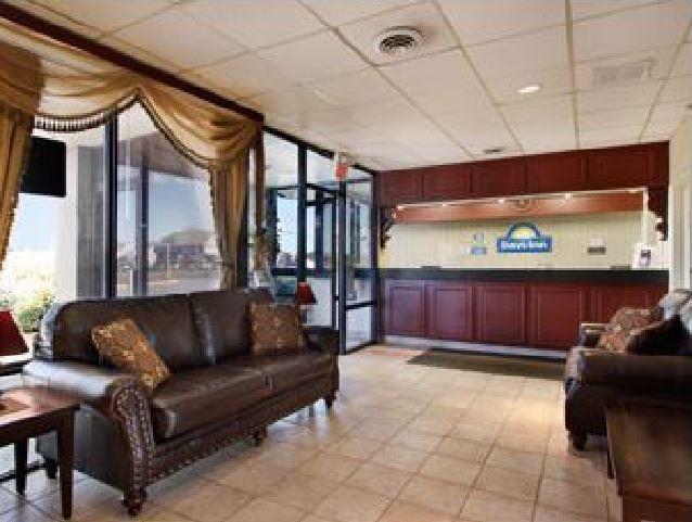 Days Inn Salisbury Bagian luar foto