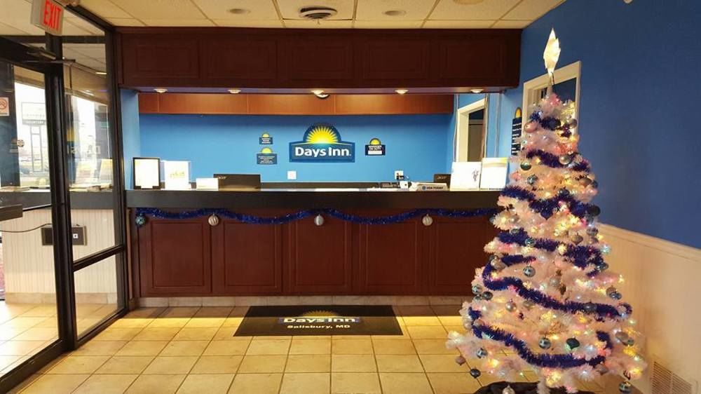 Days Inn Salisbury Bagian luar foto